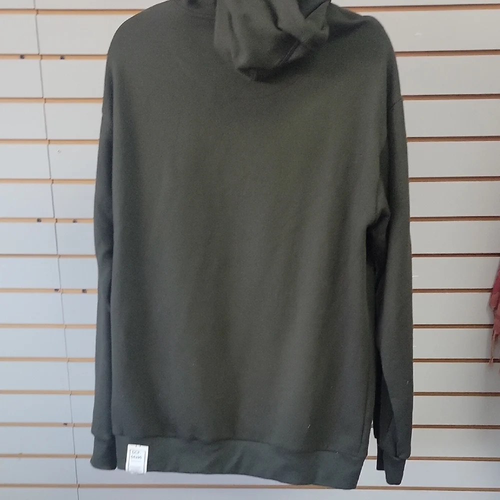 Legends of the Fowl Graphic Hoodie in Green - Picture 7 of 7